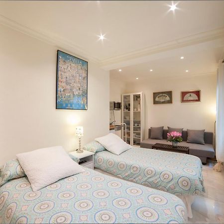Atanasio Barron Apartment Seville Exterior photo