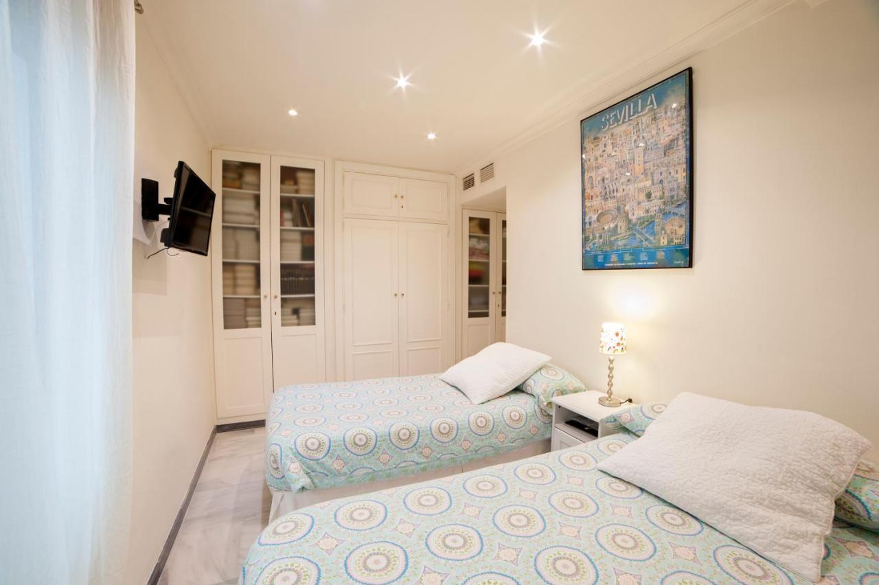 Atanasio Barron Apartment Seville Exterior photo