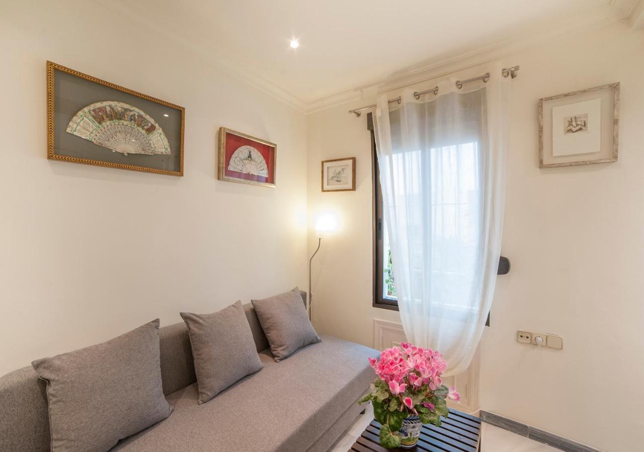 Atanasio Barron Apartment Seville Exterior photo